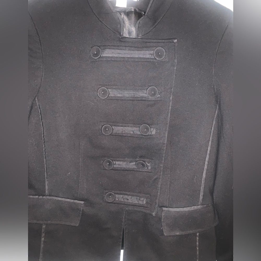 Kenar Jacket - Picture 4 of 6